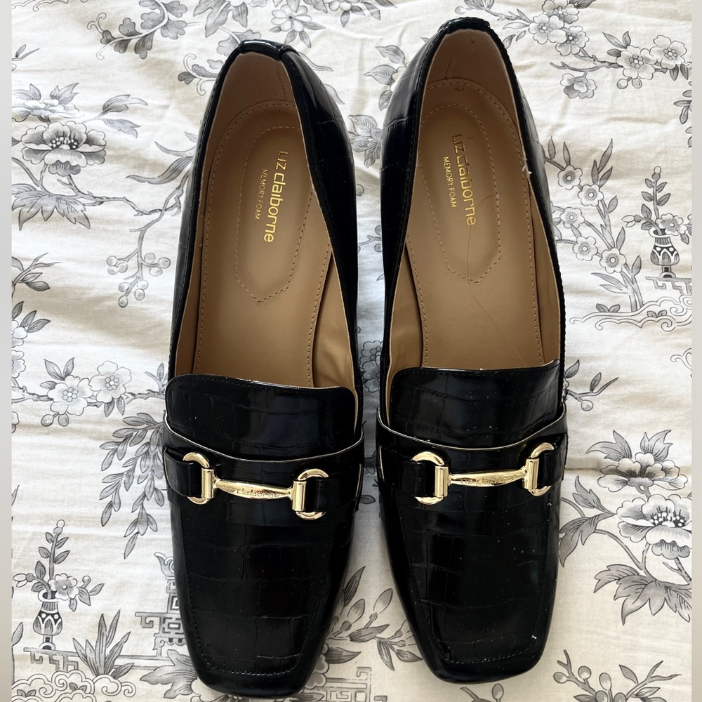 Liz Claiborne Black Croc-Embossed Loafers